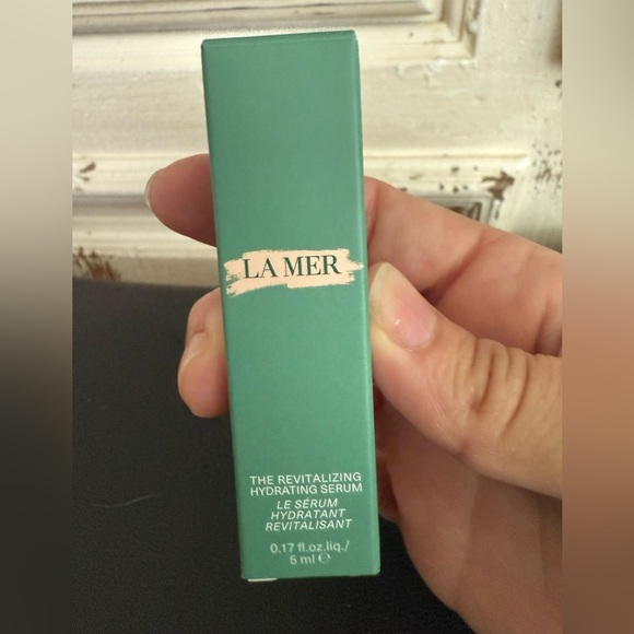 New In Box La Mer Skin Care Travel Set - Picture 2 of 6